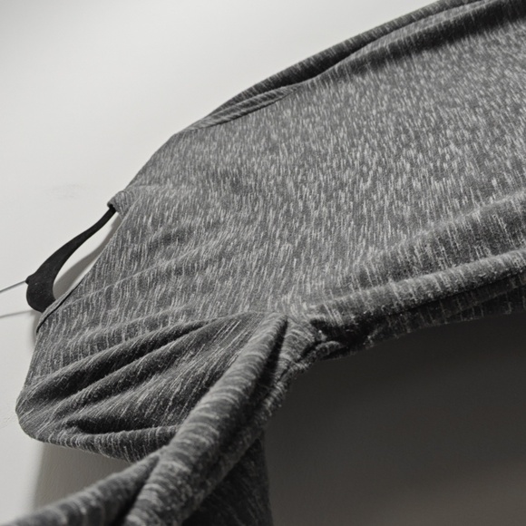 TALBOTS Heathered Grey Button Split Neck Three-Quarter Sleeve Size Medium - Picture 13 of 14